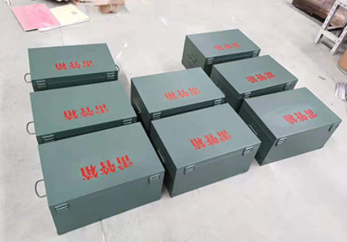 罗平炸药箱和雷管箱一般是怎么存放的？